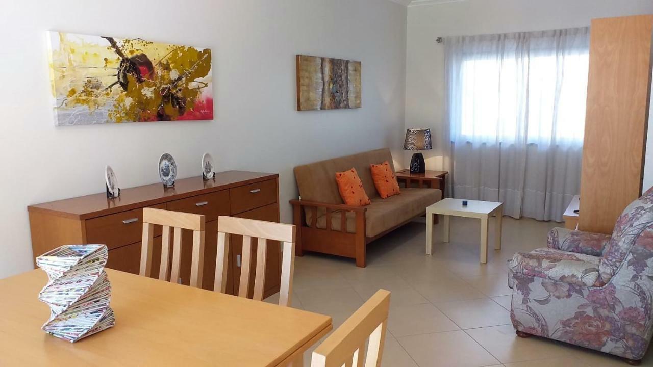 Ferienwohnung T2 Tahiti - Terraco, Familiar, Garagem, Wifi Quarteira Exterior foto